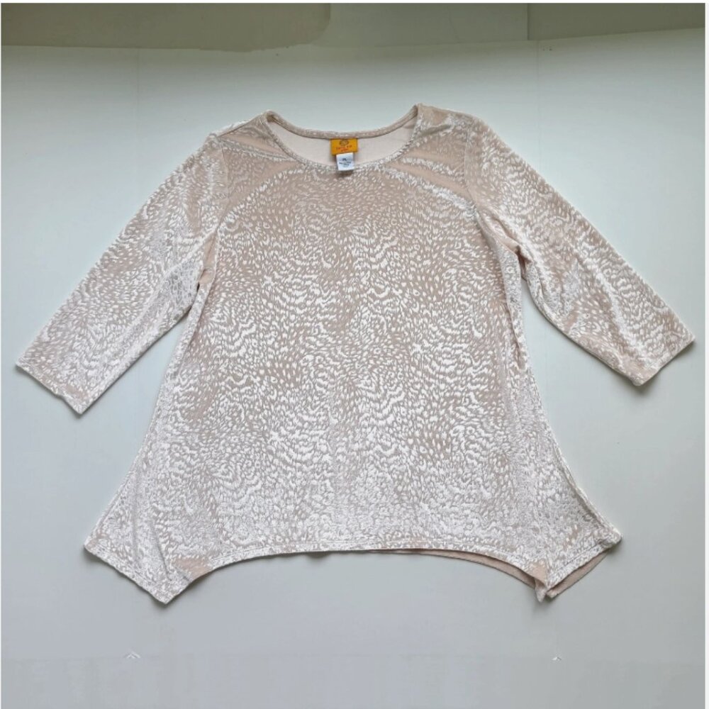 Ruby Rd Top Cream Velour PL Petite Animal Print Shark Bite 3/4 Sleeves Embossed